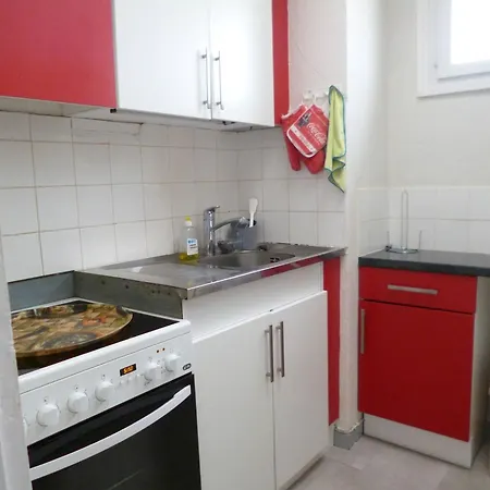 F2 Avec Balcon, Ascenseur Et Proche Thermes A - Fr-1-571-62 Apartmán *