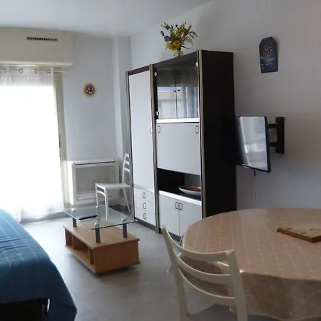 F2 Avec Balcon, Ascenseur Et Proche Thermes A - Fr-1-571-62 Apartmán Balaruc-les-Bains