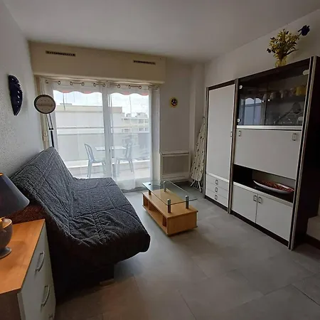 F2 Avec Balcon, Ascenseur Et Proche Thermes A - Fr-1-571-62 *