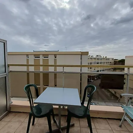 F2 Avec Balcon, Ascenseur Et Proche Thermes A - Fr-1-571-62 *